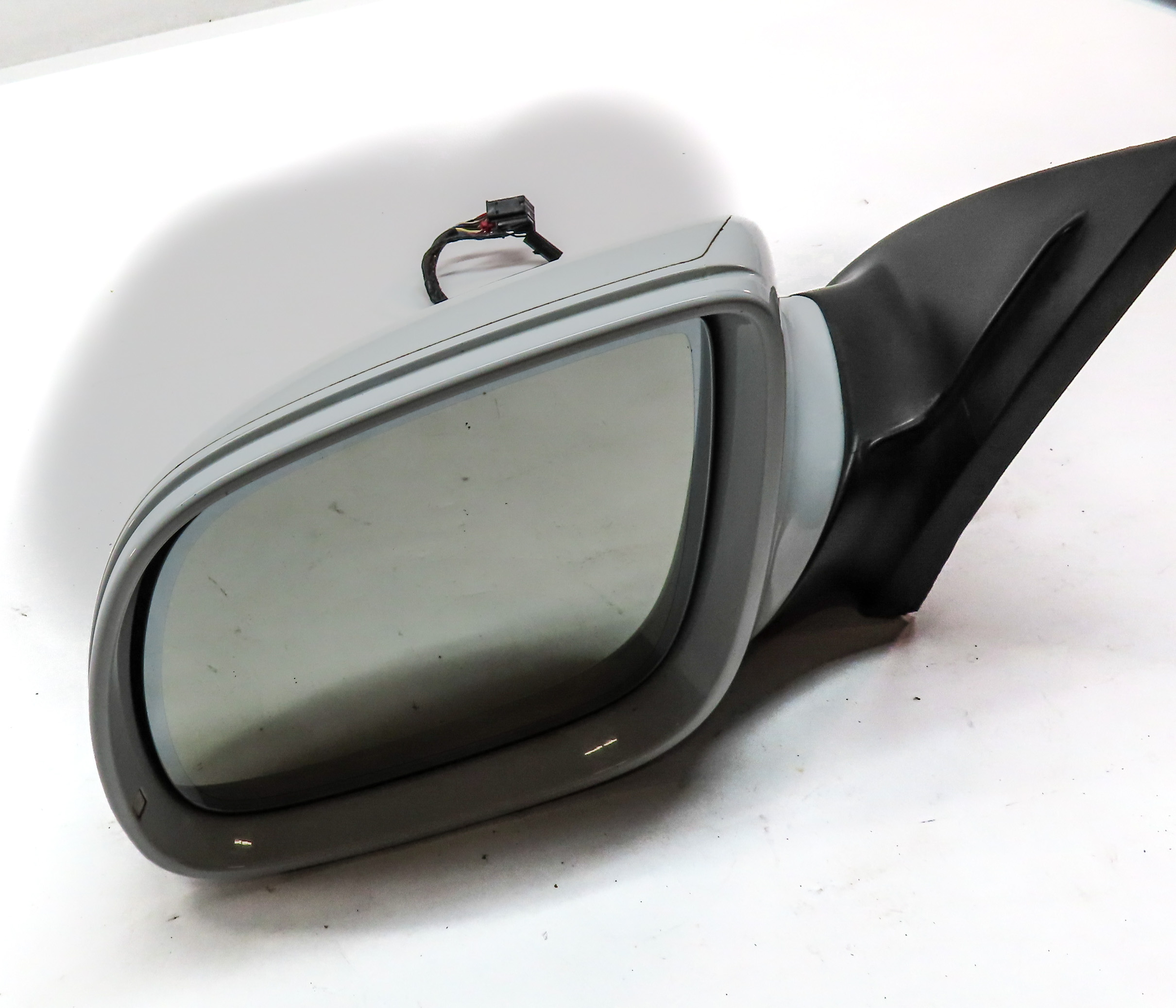 2013-2015 AUDI Q7 (4L) LEFT DRIVER P-FOLD BLIND SPOT DOOR MIRROR (White) — exact item pictured